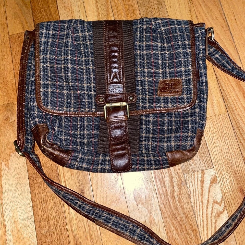 Vintage Carraig Donn Satchel